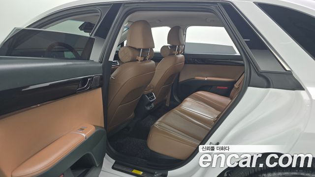 Hyundai Grandeur (GN7) 2,5 Gasoline 2WD Premium 2026 — фото 12