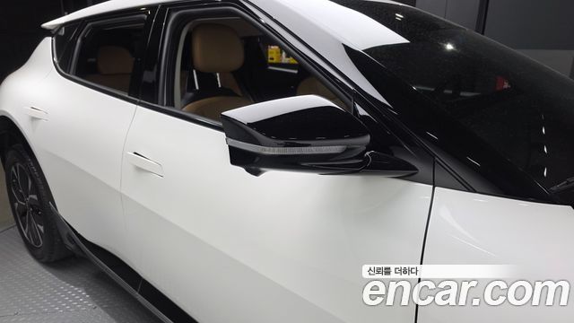 Kia EV6 Long Range Earth 2022 — фото 36