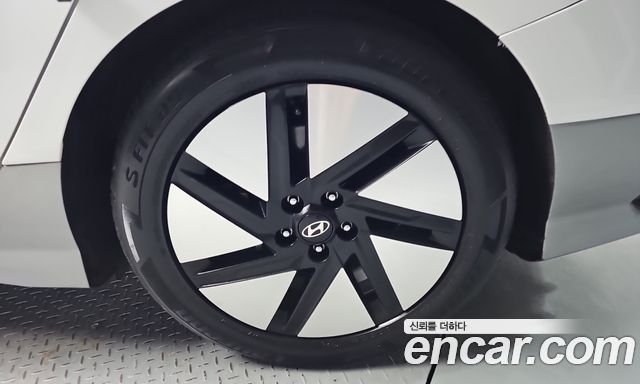 Hyundai Ioniq 6 Long Range Exclusive 2023 — фото 27
