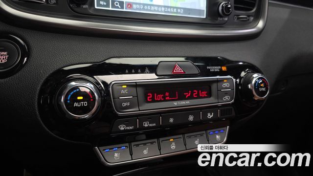Kia Sorento Gasoline 2.0 Turbo 2WD Master Special 2020 — фото 31