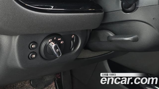 MINI Cooper Clubman High 2nd 2018 — фото 14