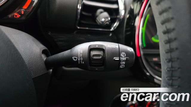 MINI Cooper Clubman High 2nd 2018 — фото 16