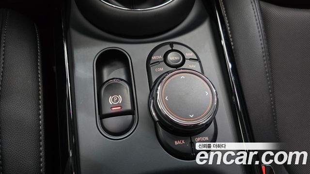 MINI Cooper Clubman High 2nd 2018 — фото 20