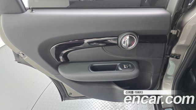 MINI Cooper Clubman High 2nd 2018 — фото 25