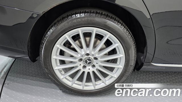 Mercedes-Benz E-Class (W213) E220d 4MATIC Exclusive 2021 — фото 5