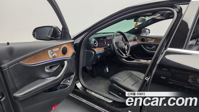 Mercedes-Benz E-Class (W213) E220d 4MATIC Exclusive 2021 — фото 10