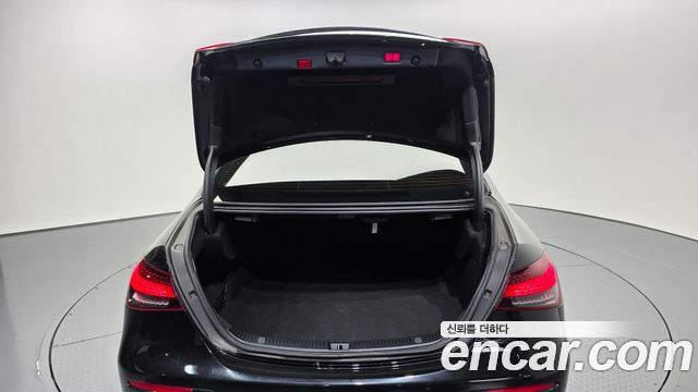 Mercedes-Benz E-Class (W213) E220d 4MATIC Exclusive 2021 — фото 20