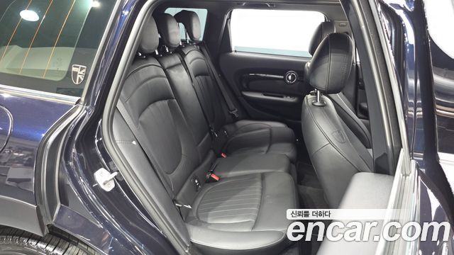 MINI Cooper Clubman Savile Row Edition 2nd 2020 — фото 11