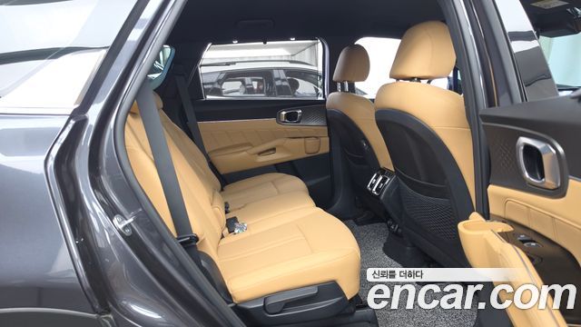 Kia Sorento (IV) Gasoline 2.5T 2WD Noblesse 2023 — фото 12