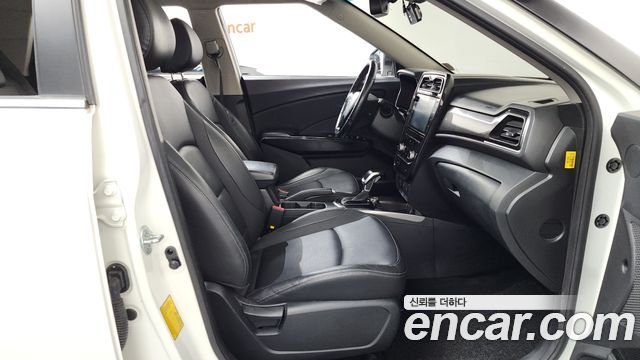 KG Mobility (SsangYong) Tivoli Air 1.5 A3 2WD 2022 — фото 11