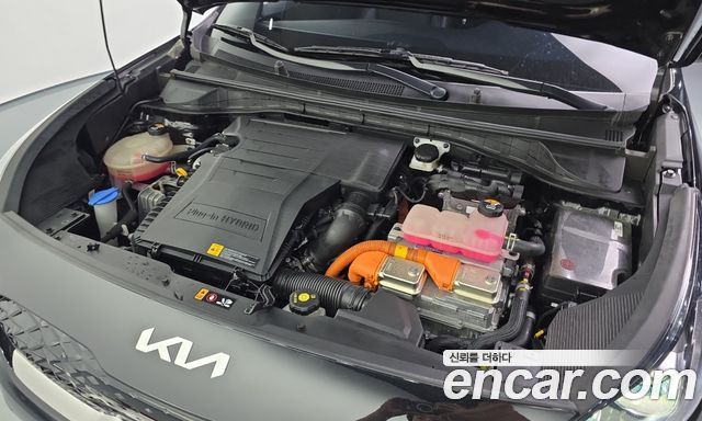Kia Niro 1.6 HEV Signature 2022 — фото 6