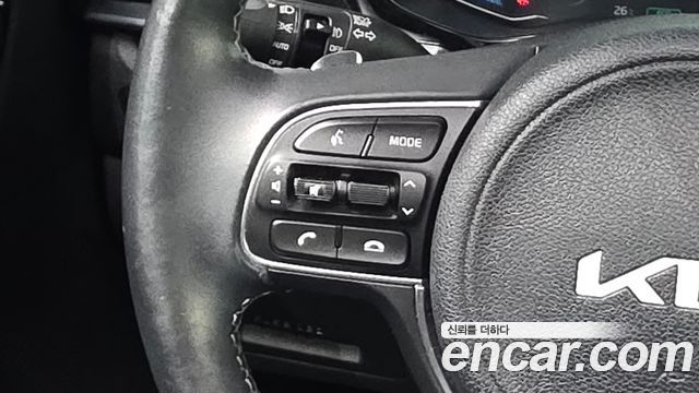 Kia Niro 1.6 HEV Signature 2022 — фото 17