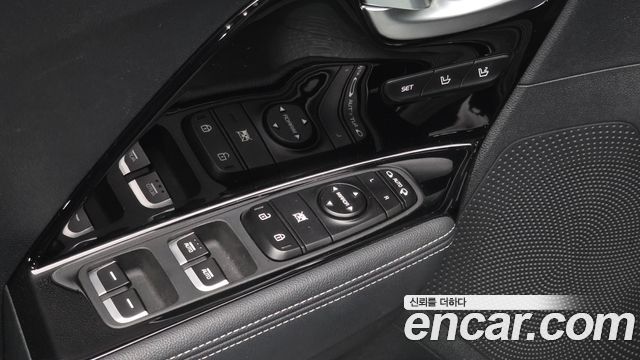 Kia Niro 1.6 HEV Signature 2022 — фото 27