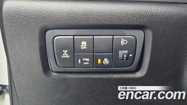 KG Mobility (SsangYong) Style Korando C 2.2 RX 4WD High DLX 2018 — фото 20