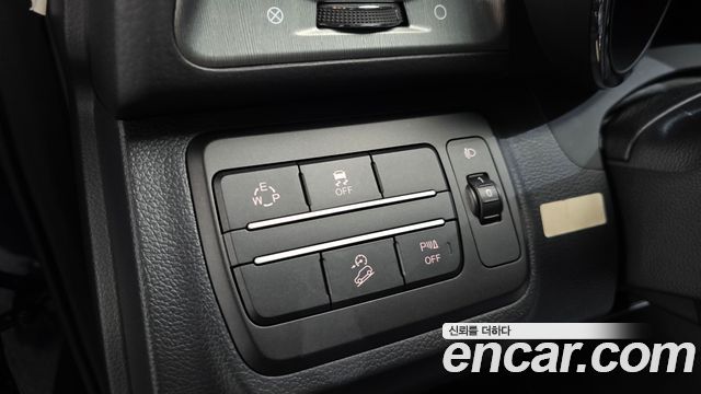 KG Mobility (SsangYong) Tivoli Armor LX 2WD 2019 — фото 19