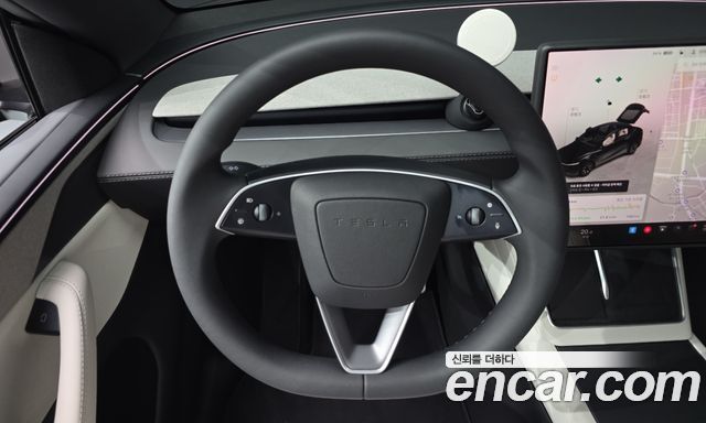 Tesla Model Y L Long Range AWD 2026 — фото 14