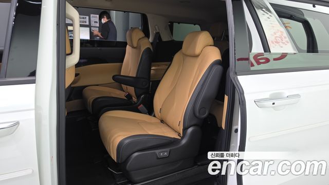 Kia Carnival (IV) Gasoline 9-Seater Signature 2022 — фото 11