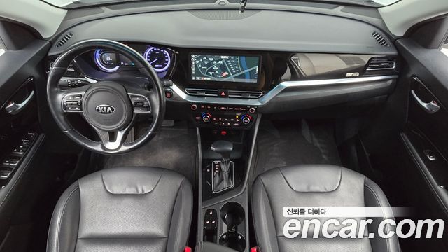 Kia Niro 1.6 HEV Prestige 2020 — фото 7