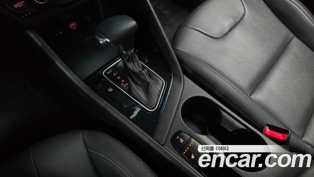 Kia Niro 1.6 HEV Prestige 2020 — фото 9