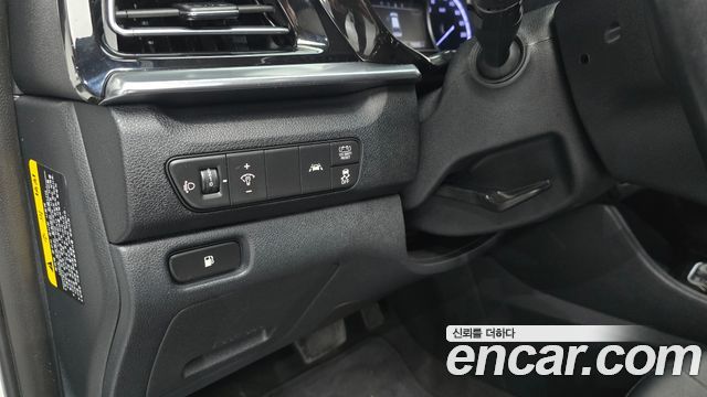 Kia Niro 1.6 HEV Prestige 2020 — фото 18