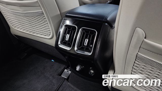 Kia Sorento (IV) HEV 1.6 2WD Prestige 2023 — фото 31
