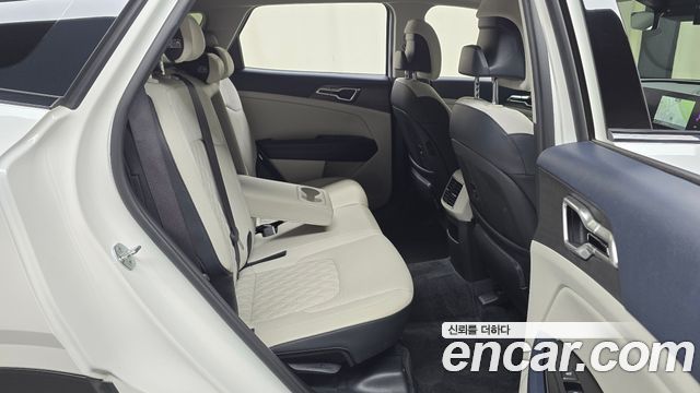 Kia Sportage (V) Diesel 2.0 2WD Signature Gravity 2022 — фото 11