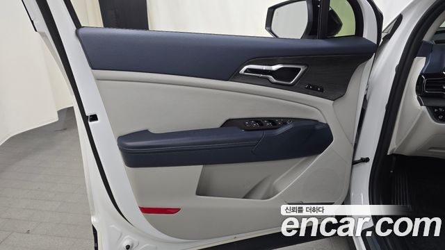 Kia Sportage (V) Diesel 2.0 2WD Signature Gravity 2022 — фото 24