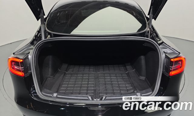 Tesla Model 3 Long Range AWD 2022 — фото 18