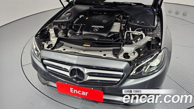 Mercedes-Benz E-Class (W213) E200 Avantgarde 2018 — фото 6