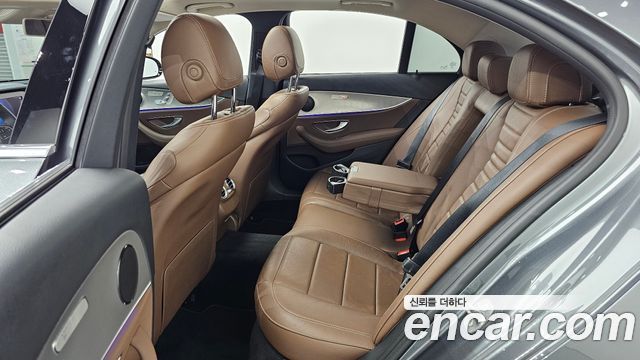Mercedes-Benz E-Class (W213) E200 Avantgarde 2018 — фото 12
