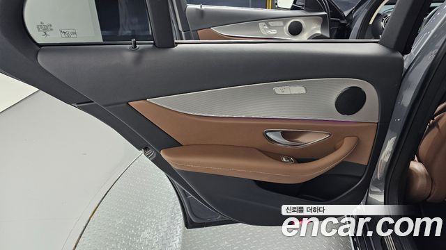 Mercedes-Benz E-Class (W213) E200 Avantgarde 2018 — фото 25