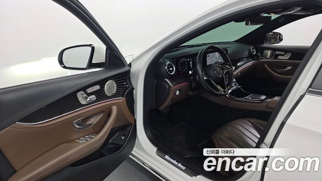 Mercedes-Benz E-Class (W213) E450 4MATIC Exclusive 2021 — фото 10