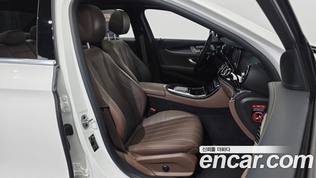 Mercedes-Benz E-Class (W213) E450 4MATIC Exclusive 2021 — фото 12