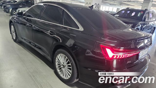 Audi A6 (C8) 45 TFSI Quattro Premium 2021 — фото 4