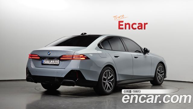 BMW 5 Series (G60) 520i M Sport 2024 — фото 2