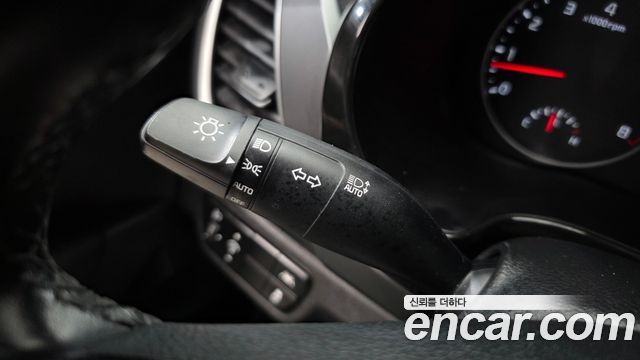 Kia Seltos Gasoline 1.6 Turbo 2WD Prestige 2022 — фото 16