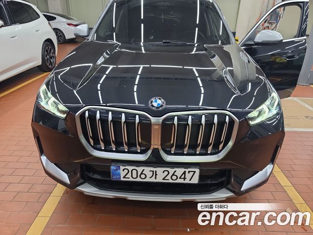 BMW X1 (U11) xDrive 20i xLine 2024 — фото 1
