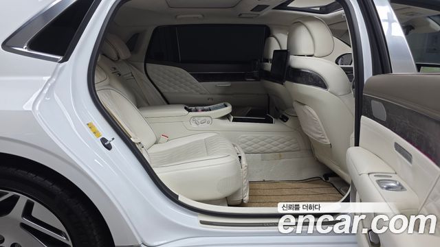 Genesis G90 (RS4) Gasoline 3.5 Turbo e-S/C AWD LWB 2022 — фото 11
