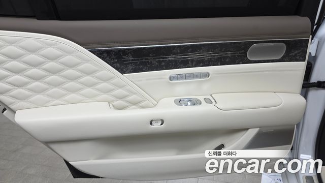 Genesis G90 (RS4) Gasoline 3.5 Turbo e-S/C AWD LWB 2022 — фото 25
