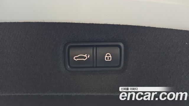 Genesis G90 3.8 AWD Luxury 2019 — фото 16