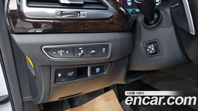 Genesis G90 3.8 AWD Luxury 2019 — фото 27
