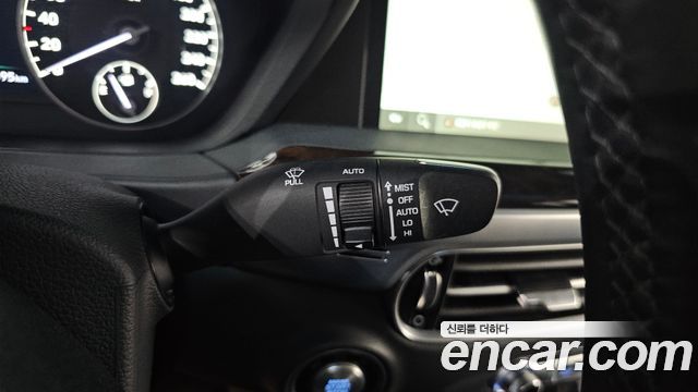 Genesis G90 3.8 AWD Luxury 2019 — фото 28