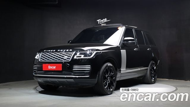 Land Rover Range Rover (IV) 4.4 SDV8 AB DIESEL 2018 — фото 1