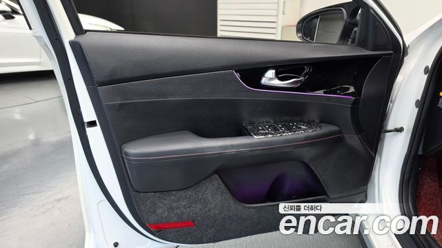 Kia K3 5Door GT Plus 2019 — фото 24