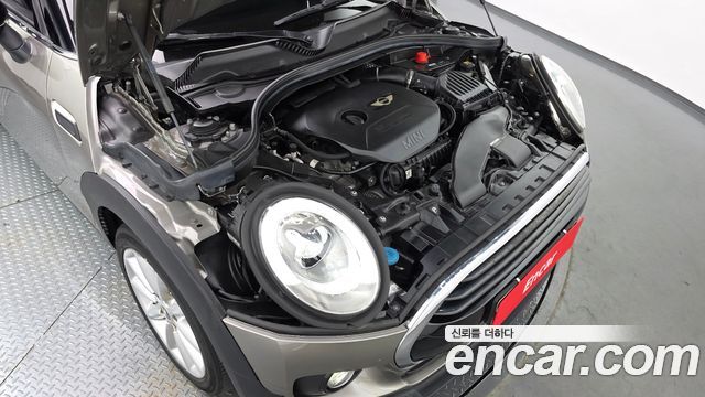 MINI Cooper Clubman Standard 2nd 2018 — фото 7