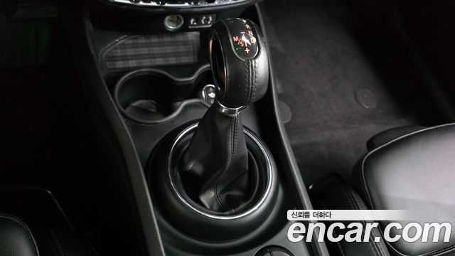 MINI Cooper Clubman Standard 2nd 2018 — фото 10