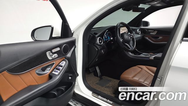 Mercedes-Benz GLC-Class (X253) GCL300 4MATIC Coupe 2023 — фото 10