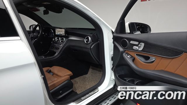 Mercedes-Benz GLC-Class (X253) GCL300 4MATIC Coupe 2023 — фото 11