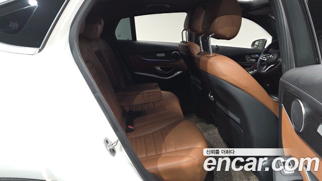 Mercedes-Benz GLC-Class (X253) GCL300 4MATIC Coupe 2023 — фото 12