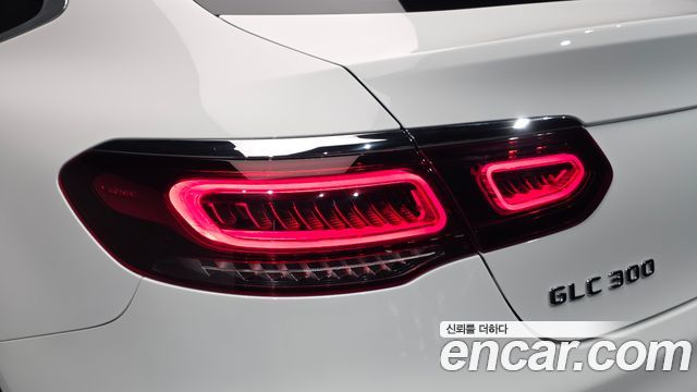 Mercedes-Benz GLC-Class (X253) GCL300 4MATIC Coupe 2023 — фото 23